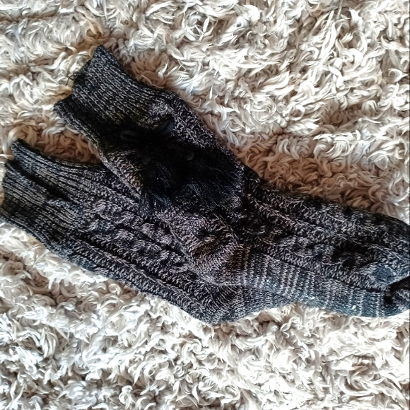 Point Zero Slipper Socks - Picture 4 of 5